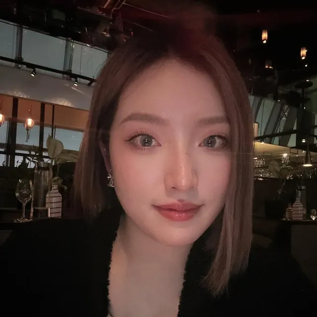 Vepó 美容師 Selene